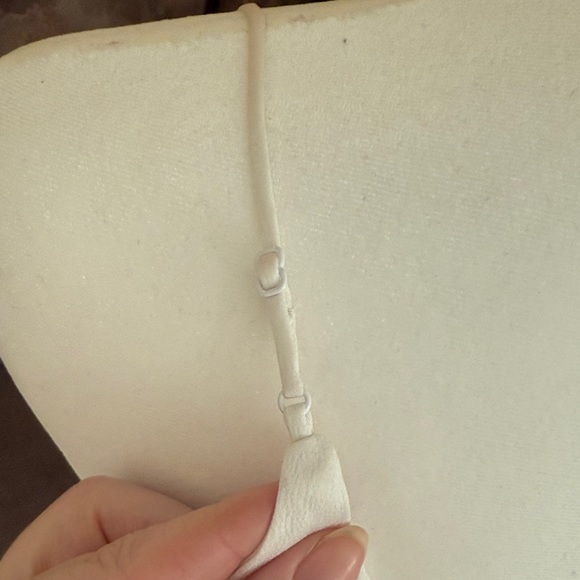 Elegant White Women's Top - Picture 4 of 6